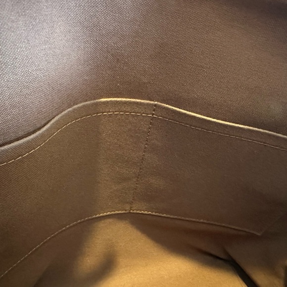 Louis Vuitton Monogram Totally MM - Picture 14 of 16